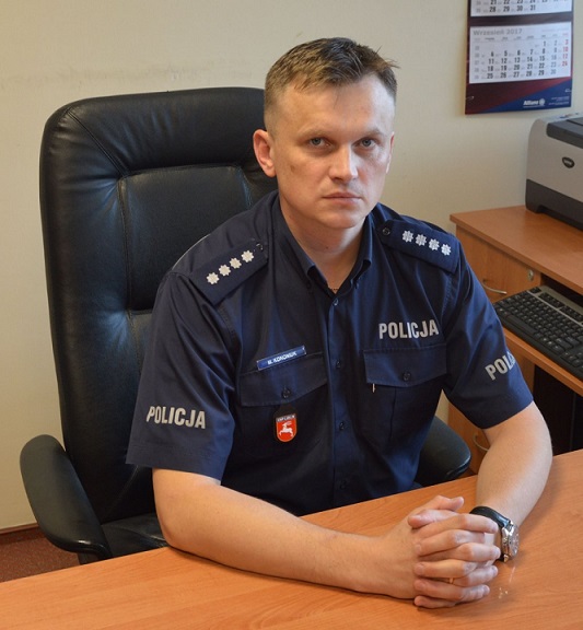 Zastępca Komendanta Miejskiego Policji w Białej Podlaskiej nadkomisarz Mariusz Kononiuk