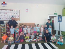 Policjanci na spotkaniu z przedszkolakami