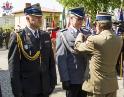 odznaczenie Komendanta Miejskiego Policji Brązowym Medalem za Zasługi dla obronności Kraju