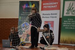 finał konkursu wiedzy prewencyjnej "Jestem Bezpieczny". Występ drużyny