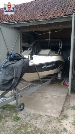 odzyskana motorówka