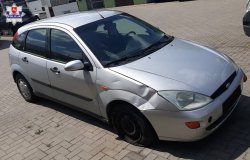 uszkodzony samochód