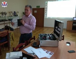 technik kryminalistyki ze słuchaczami