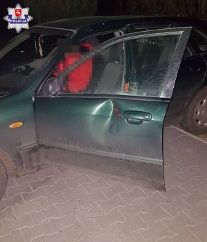 uszkodzony samochód