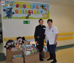 policjanta i pielęgniarką oddziałową