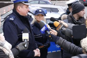 policjanci na konferencji prasowej