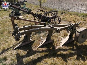 odzyskany pług rolniczy