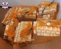 papierosy bez polskich znaków akcyzy, spakowane w worki