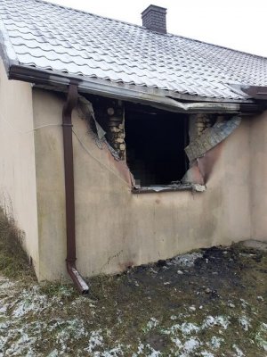 fragment spalonego domu