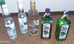 butelki z zabezpieczonym alkoholem