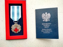 odznaka honorowy Dawca Krwi- Zasłużony dla Zdrowia Narodu