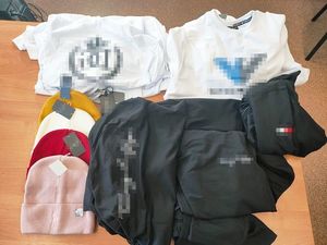 zabezpieczona odzież z podrobionymi znakami towarowym