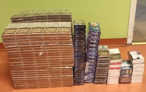 ułożone papierosy bez polskich znaków skarbowych akcyzy