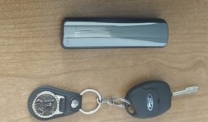 kluczyki oraz podgrzewacz do tytoniu