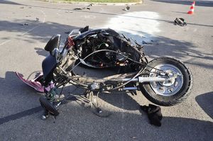 uszkodzony motorower