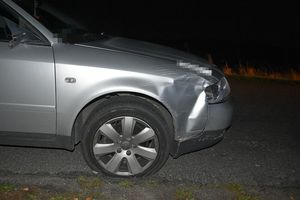 fragment uszkodzonego samochodu