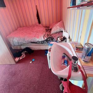 wnętrze pokoju w trucku