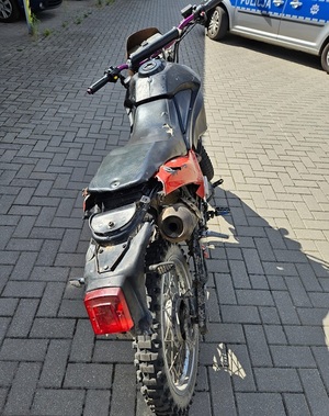 motorower oraz fragment radiowozu