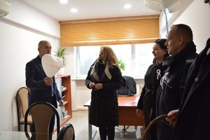 pracownice MOPS, policjanci podczas akcji