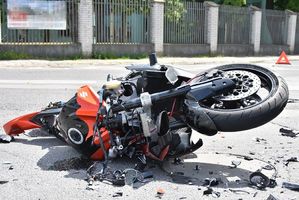 uszkodzony motocykl