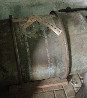 zabezpieczona beczka z olejem napędowym