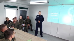 komendant miejski podczas prezetacji