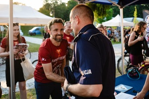 Komendant Miejski i Prezydent Miasta uścisnęli sobie dłoń
