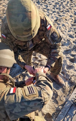 żołnierze podczas ćwiczeń