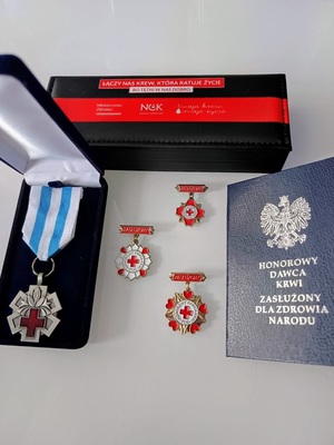 odznaczenia, które posiada funkcjonariusz