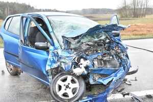 uszkodzony samochód