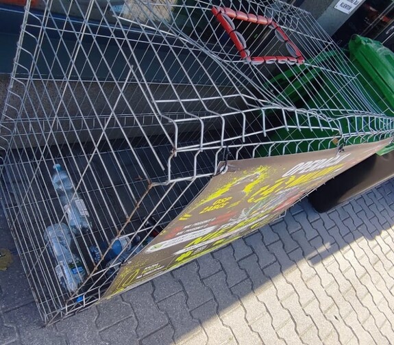 pojemnik na butelki