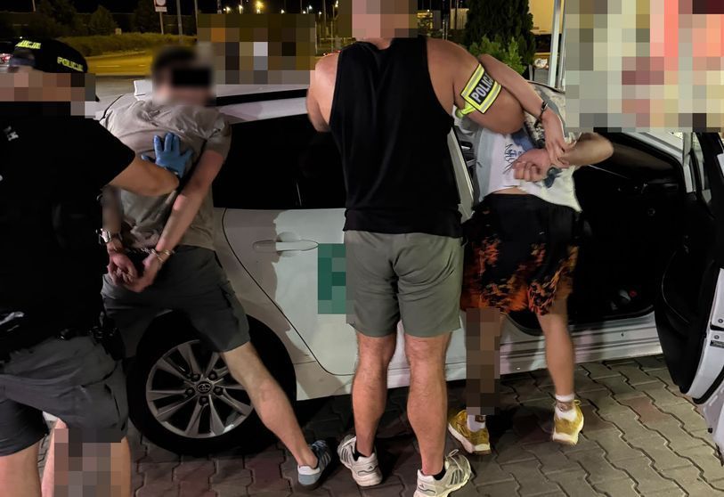 Areszt dla 18 i 21-latka podejrzanych o oszustwo „na legendę”