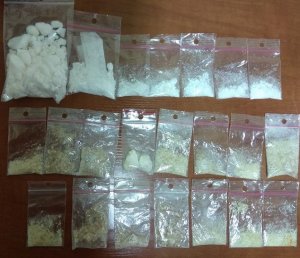 środki odurzające znajdujące się w woreczkach foliowych