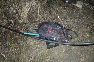 plecak ze skradzionymi przewodami