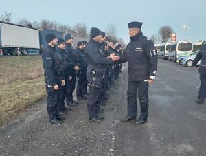policjanci podczas spotkania